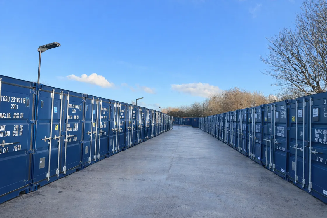 Discount Storage facility containers